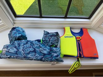 Kids Swim Floats in Excellent condition