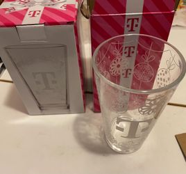 T Mobile holiday glasses
