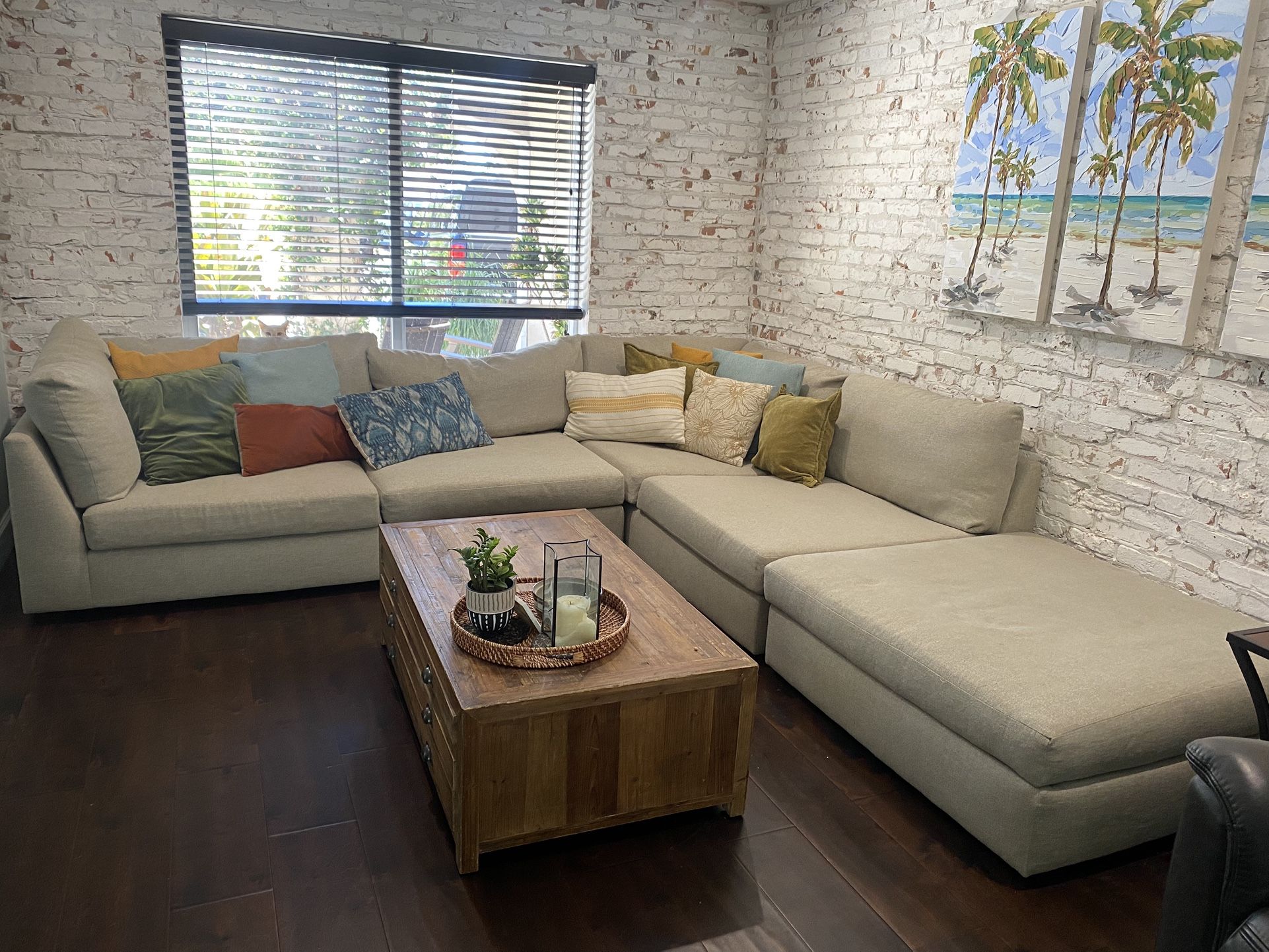 Sectional Sofa With Chase Lounge