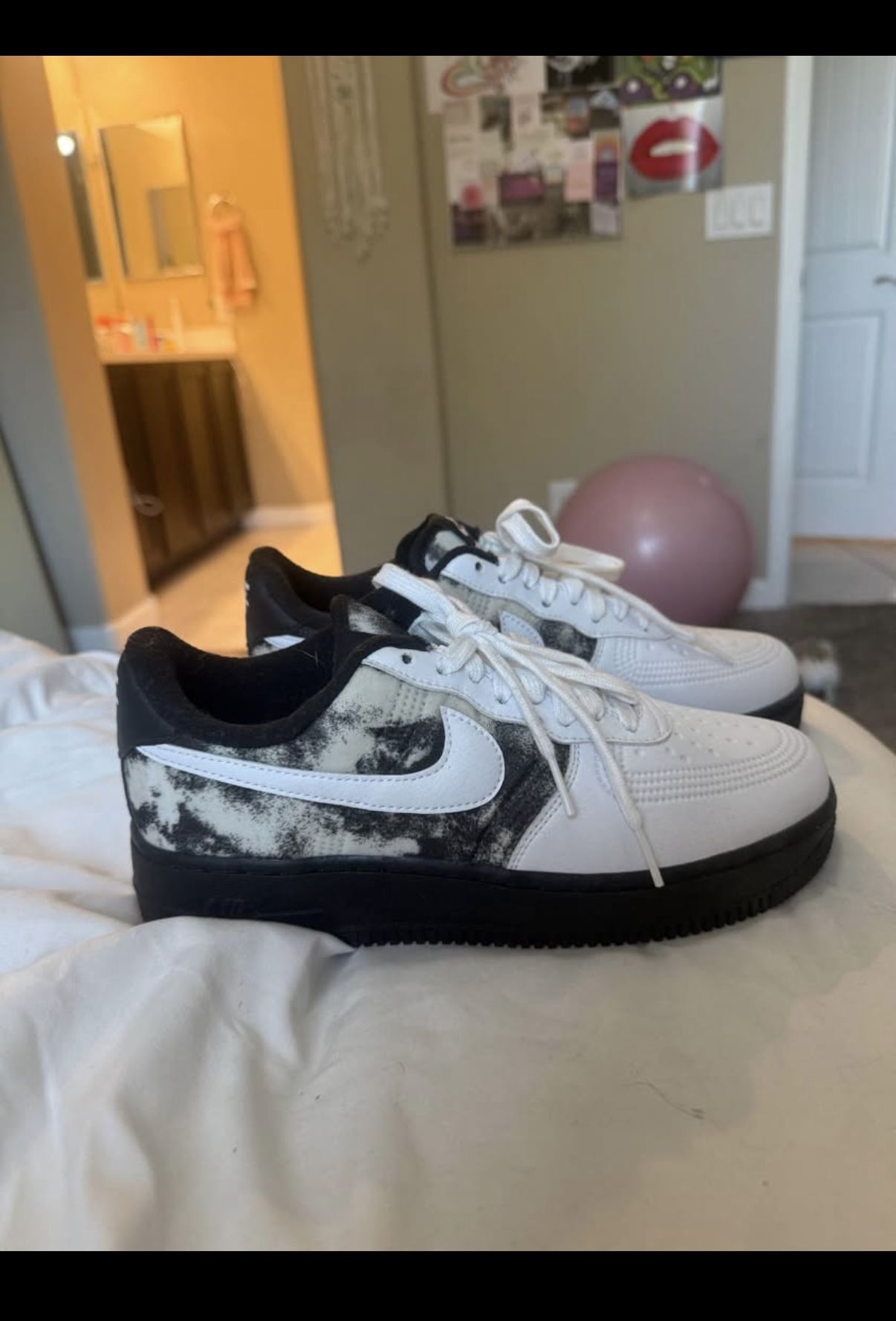 Black And White Low Nike Dunks