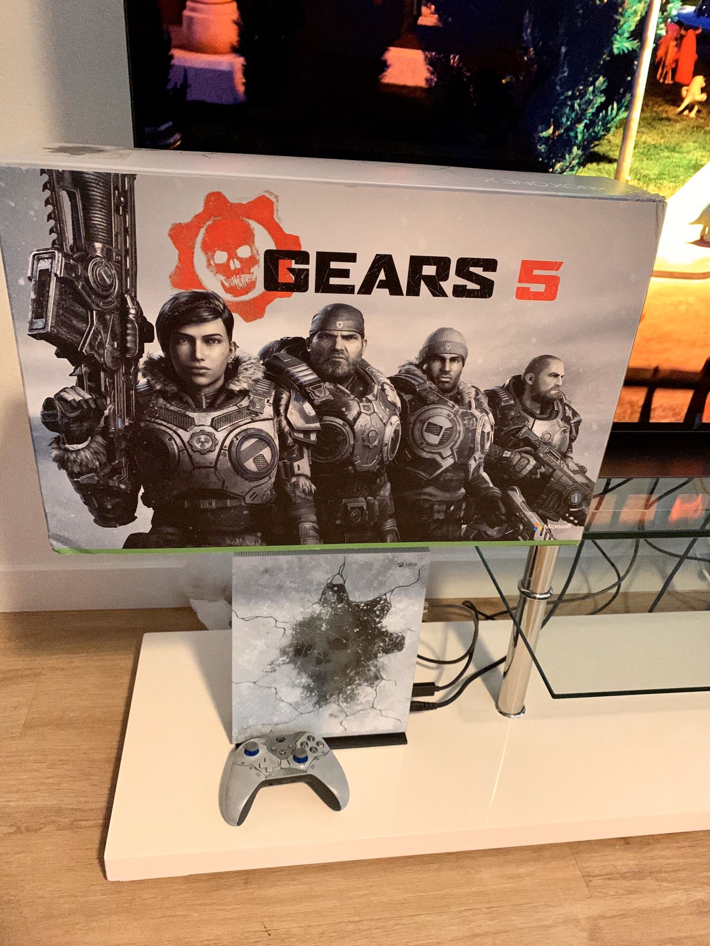 Xbox one x gears 5 edition and two games mortal Kombat 11 and nba2k20