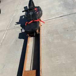 Lifefitness Rowing Machine 