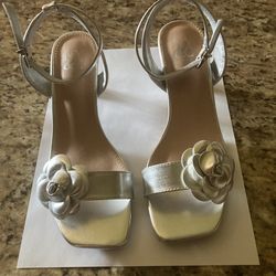 NY&C Silver Shoes-Size 6