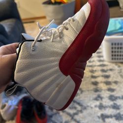 2.5 Y Jordan 12