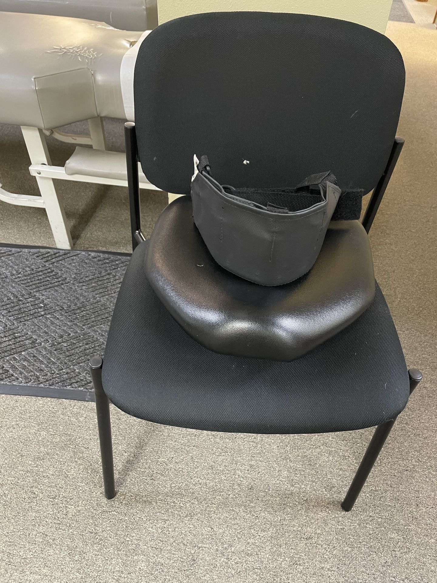 Chiro Rehab Set: Wobble Cushion + Neck Traction Tool