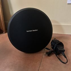 Harman Kardon Onyx Studio speaker
