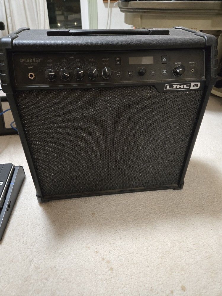 Line 6 Spider V 60 & Line 6 FBV 3 Pedalboard