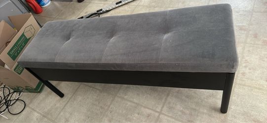 Gray Tufted Upholstered Bench with Black Legs