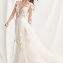 Wedding Dress Size 14 $650 OBO 