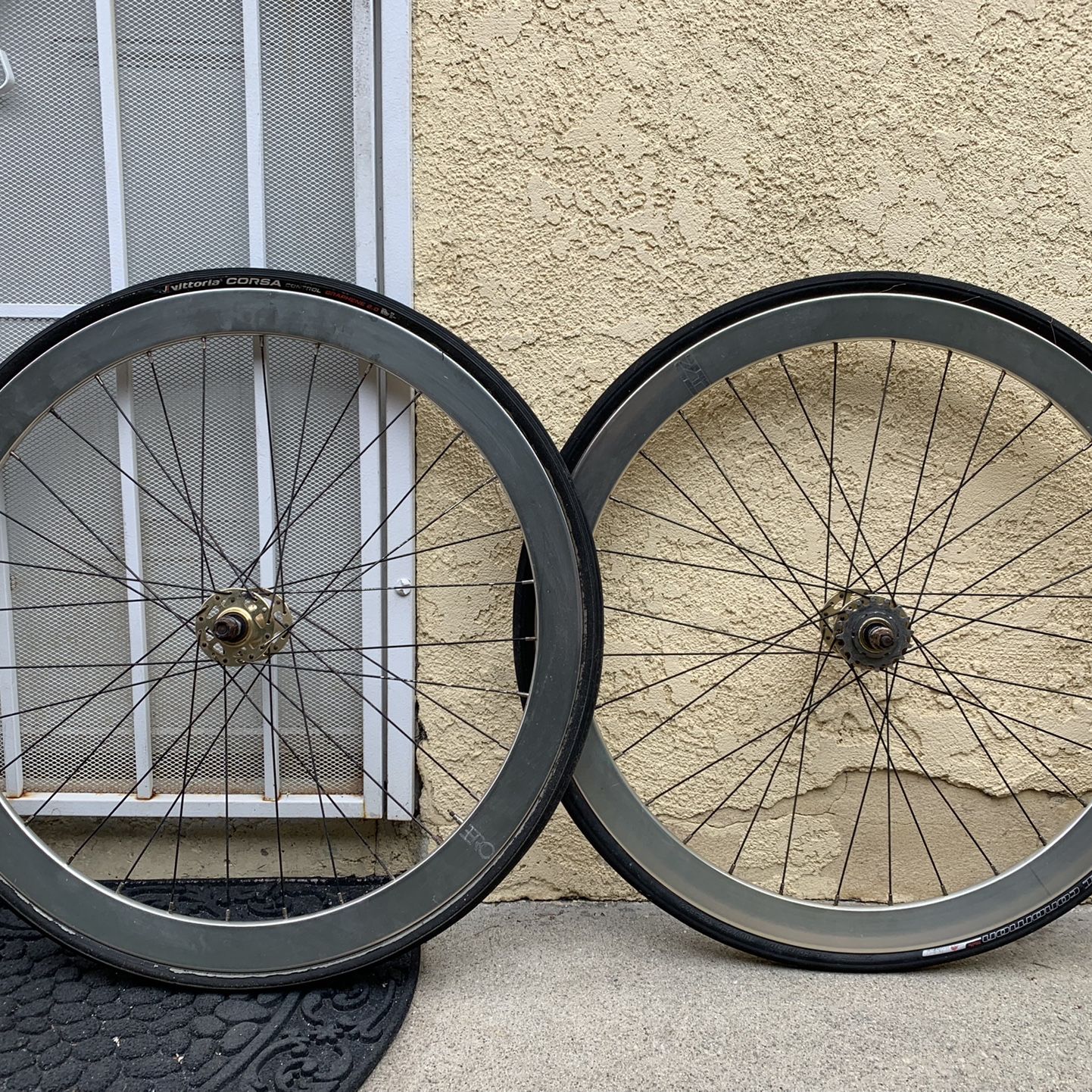 H Plus son Eero Track Wheelset Sl42 for Sale in Pico Rivera, CA