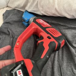 Selling Milwaukee Metal Shear 