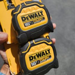 Dewalt Tough Series Measure Tape Set 