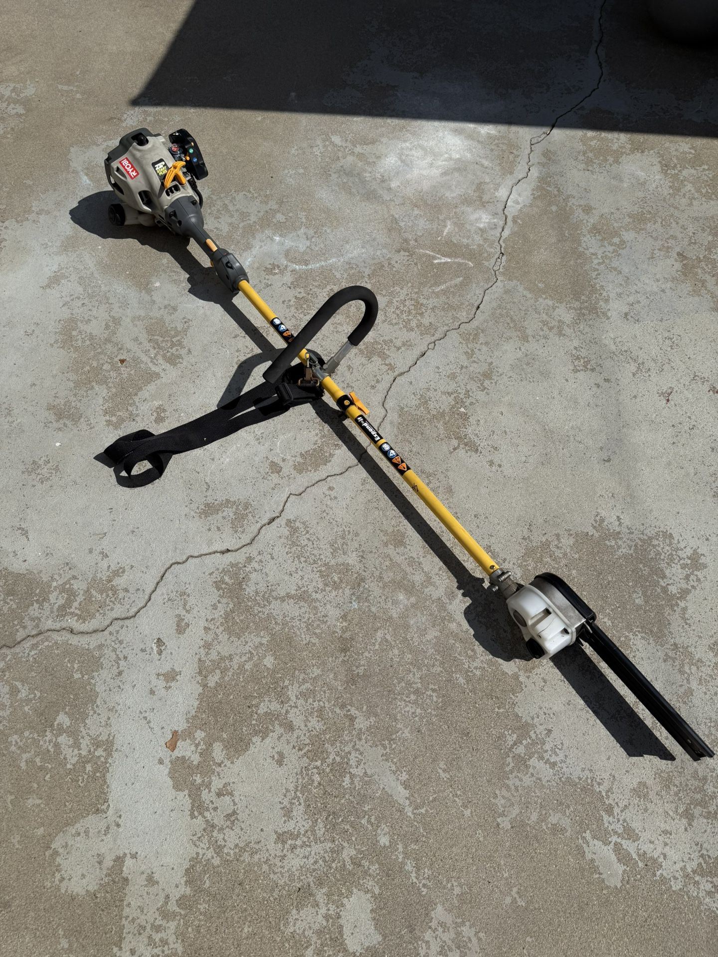 Gas Powered Ryobi Pole Saw