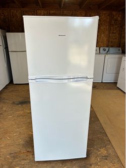 Refrigerator Hotpoint 2 months warranty