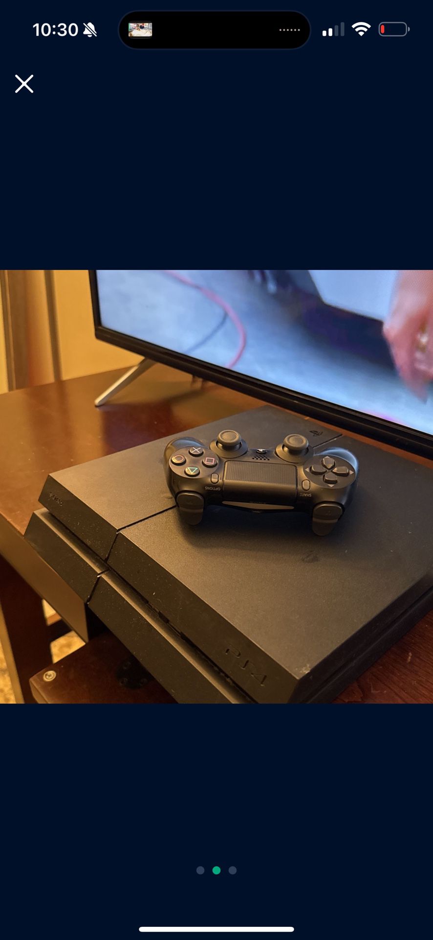 Ps4 with 2 controllers 