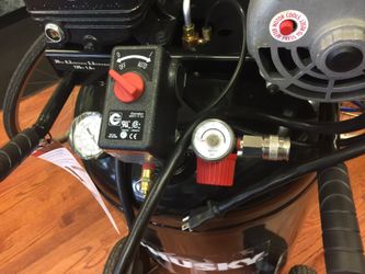 New Husky C301H 30 Gallon Air Compressor 135 psi 1.6 hp for Sale in Naperville IL OfferUp