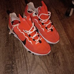 Women Nikes Size 8