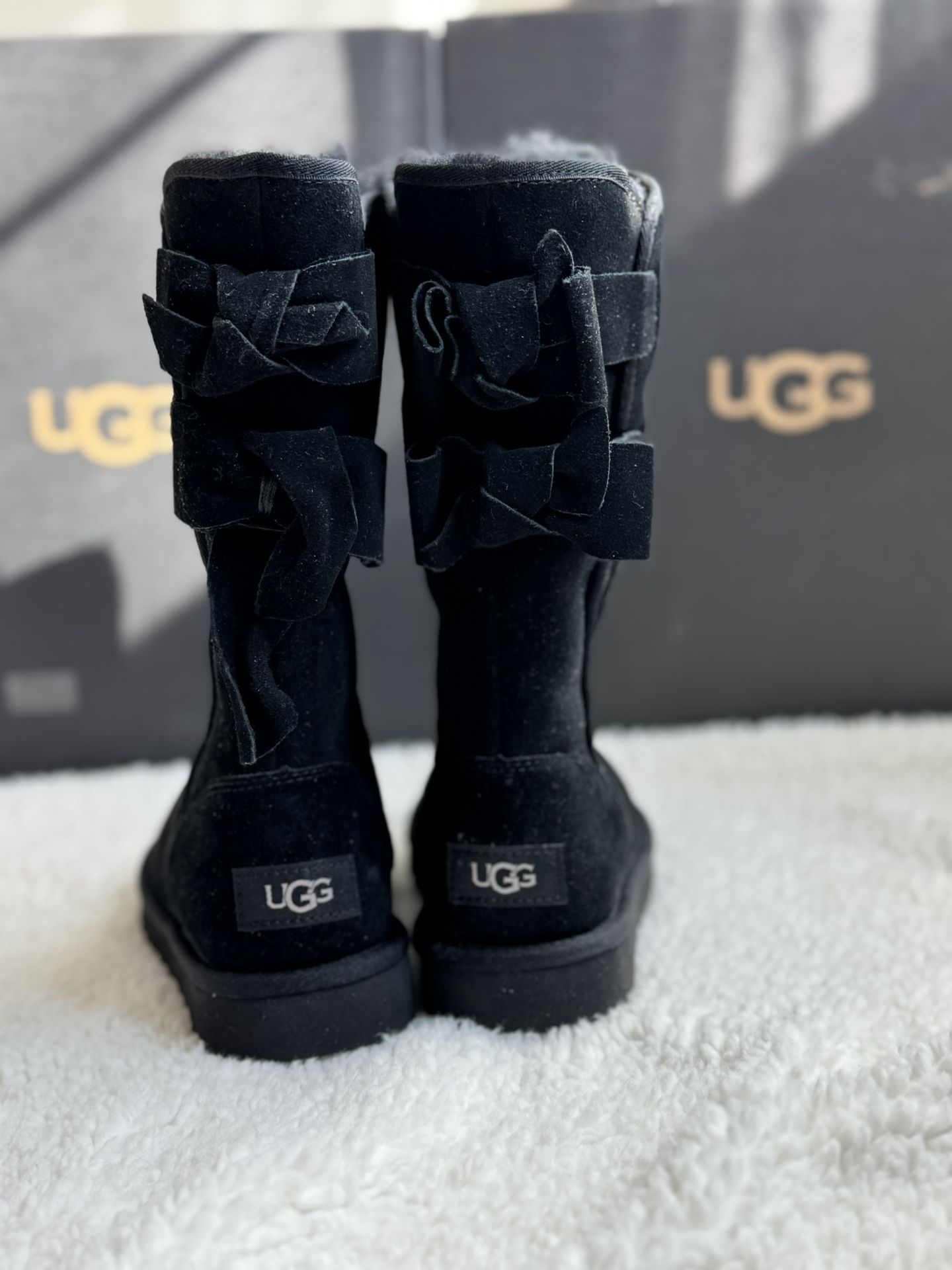 UGG Both 