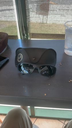 Ray Ban like new