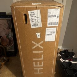 Helix Midnight Luxe King  W/ cooling and Ergo Align NEW IN BOX