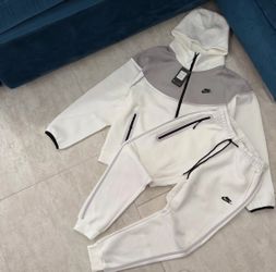 White reflective Nike tech fleece