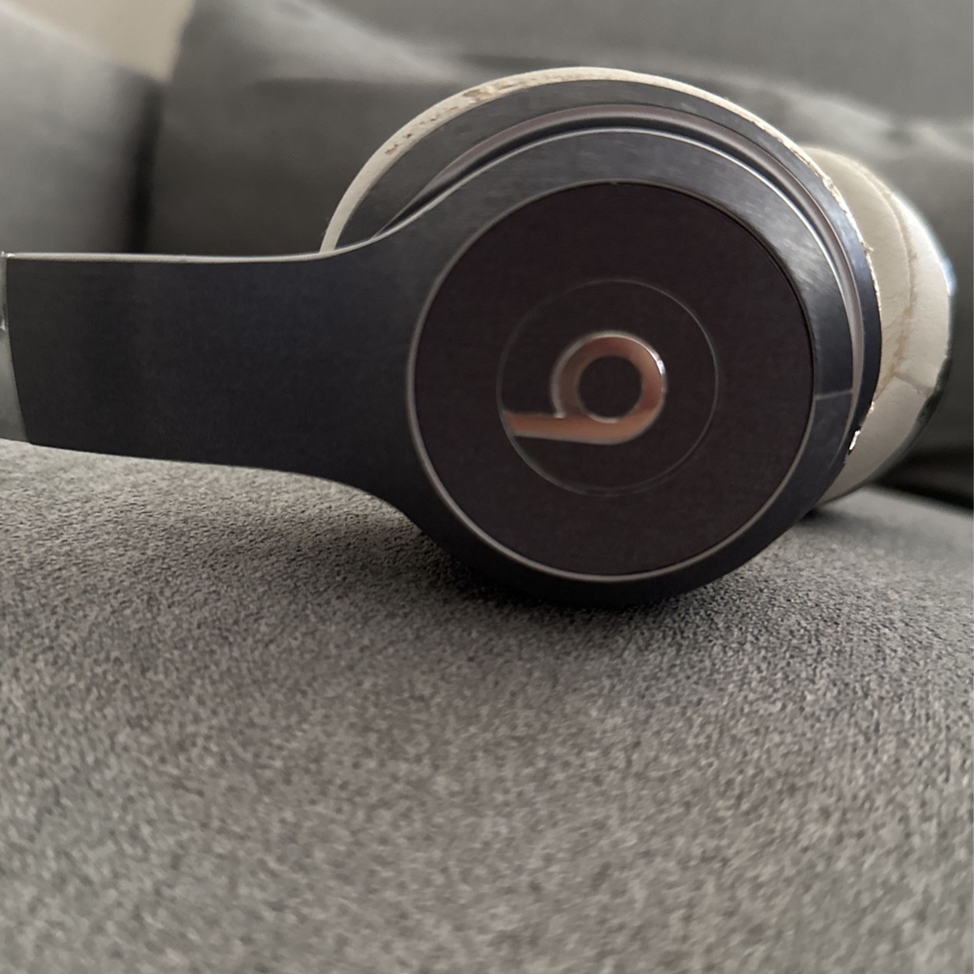 Beats Solo Wireless