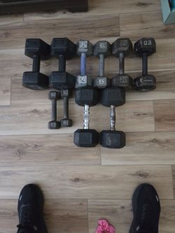 150 lbs set of barbells