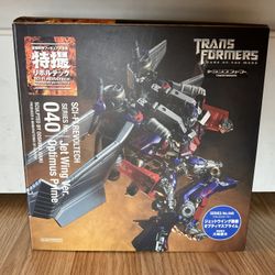 Sci-Fi Revoltech Transformers Dark of the Moon Optimus Prime Jetwing Version