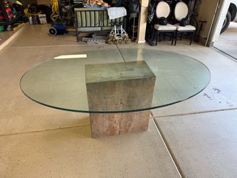 Dinning table - Glass
