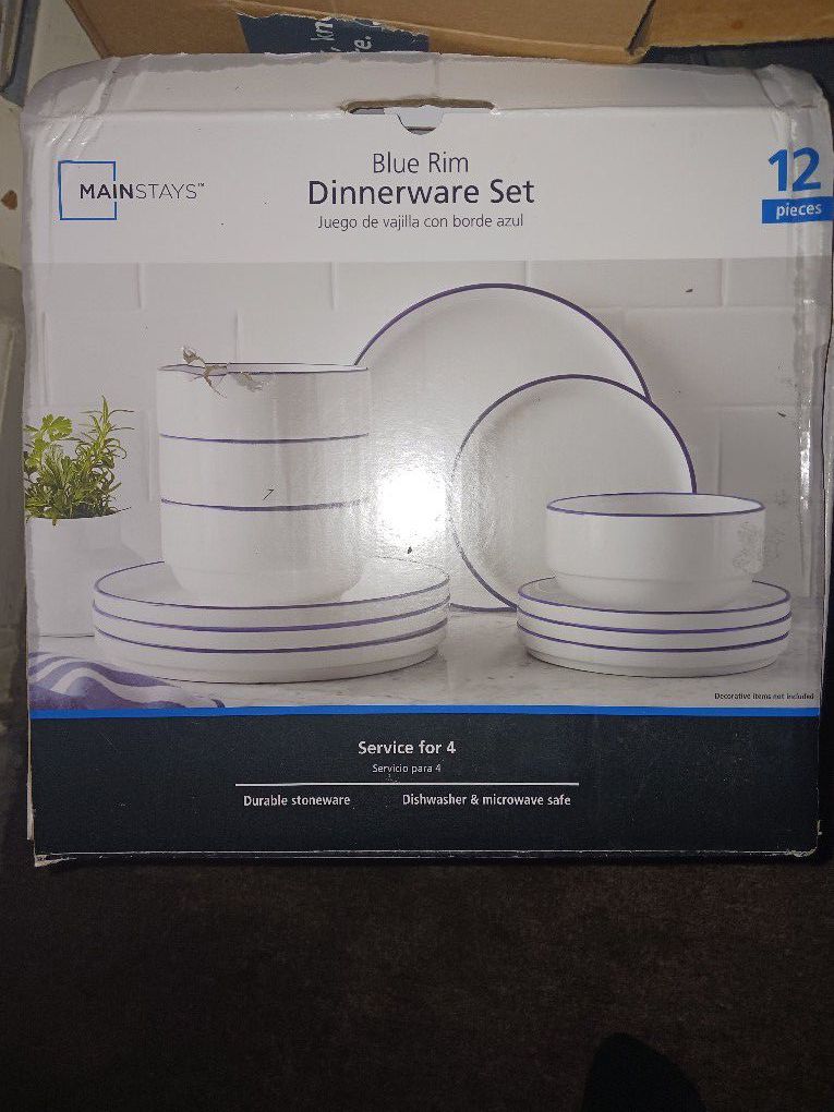 Mainstays Brand New Dish Set