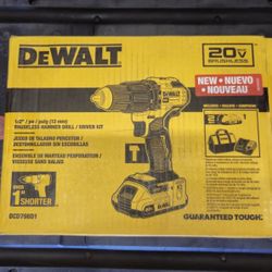 DEWALT 1/2-in Hammer drill - Variable
Speed with a Battery and Charger #4354
