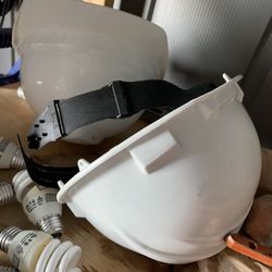 Safety hard hat
