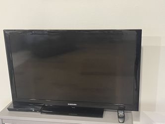 Samsung 40” HD LCD TV With Remote