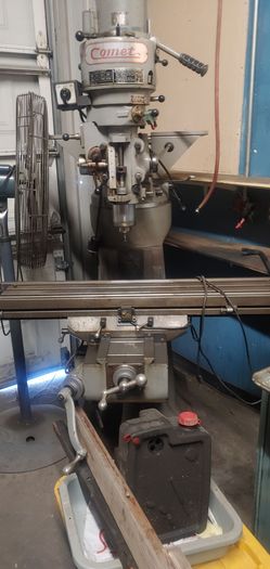 Comet vertical milling machine