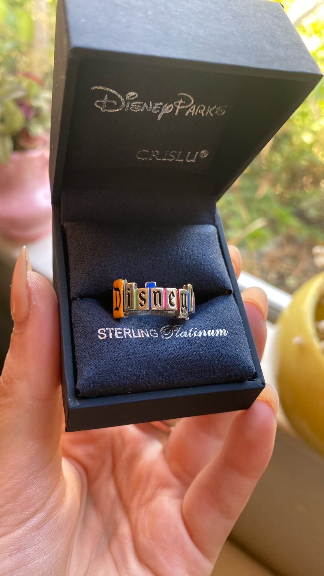 Disneyland Crislu marque Ring Size 6