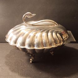 Leonard Silverplate Regency Clam Shell Swan Handle Server Warmer Vintage Silver