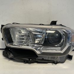 2016 2017 2018 2019 2020 2021 2022 2023 TOYOTA TACOMA FRONT LEFT DRIVER SIDE LED HEADLIGHT OEM