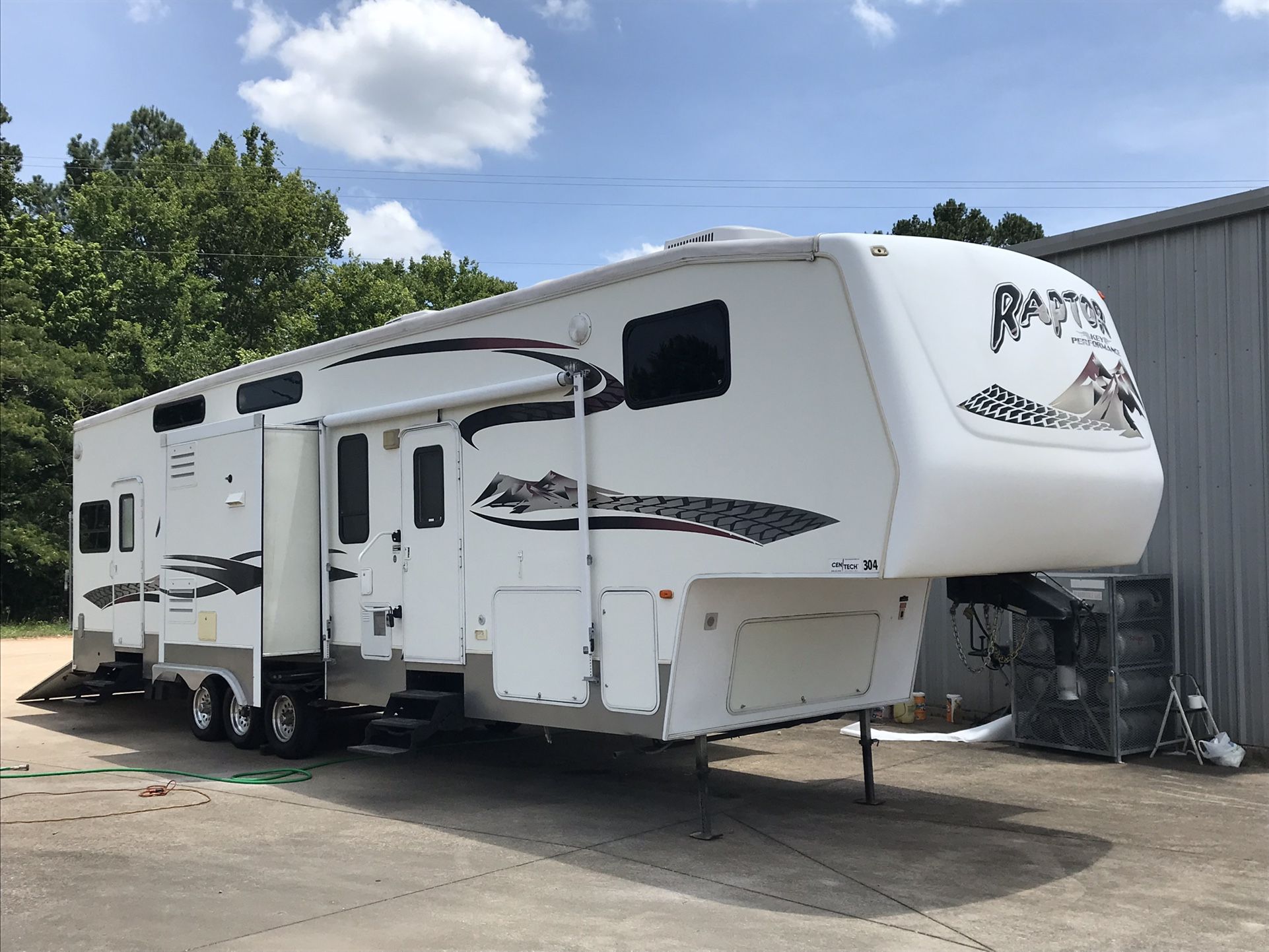 2006 Keystone Raptor3712TS