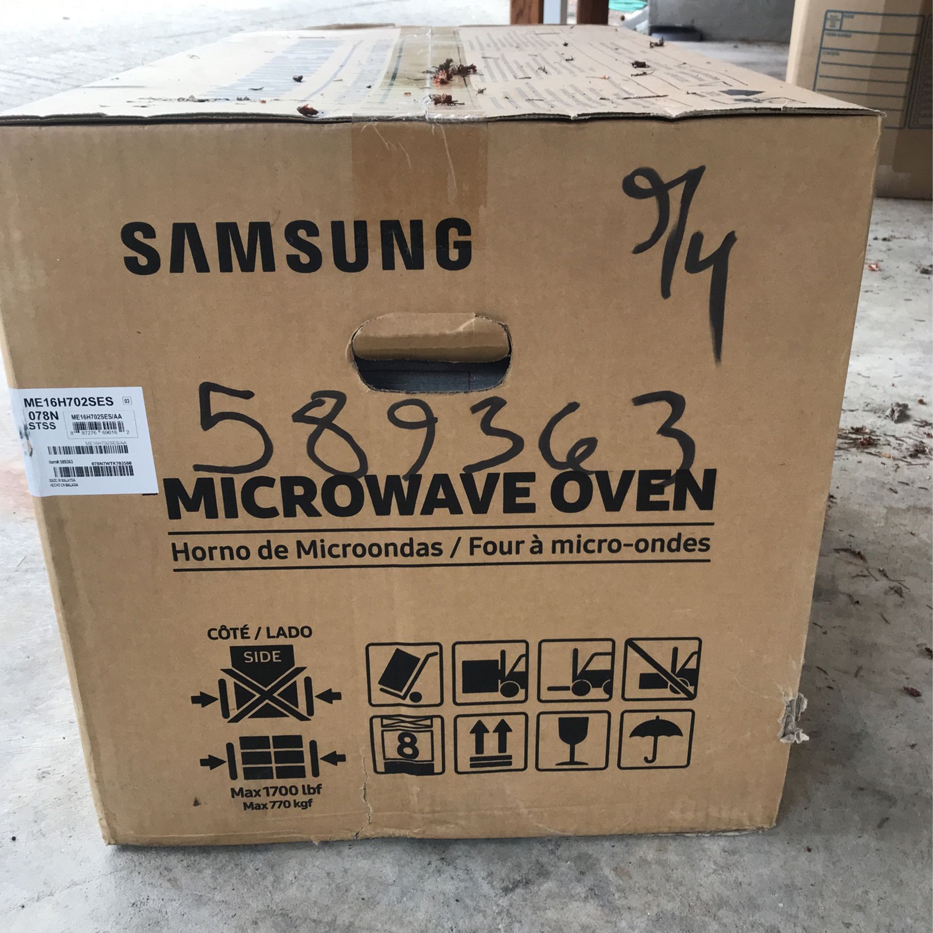 Over The Range Microwave Samsung NIB