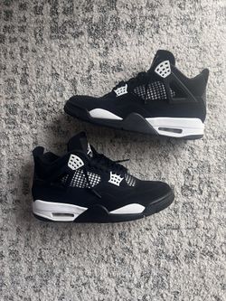 Jordan 4 White Thunder