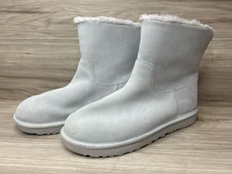 Ugg Classic Short Zip Light Grey Boots Size 10 (PO1026854)