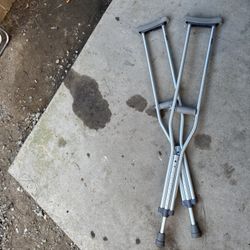Crutches 