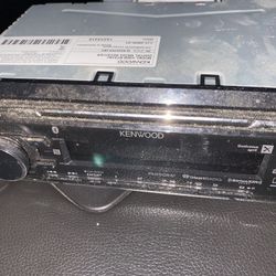 Kenwood KMM-BT318U - digital media receiver Hands free Bluetooth 