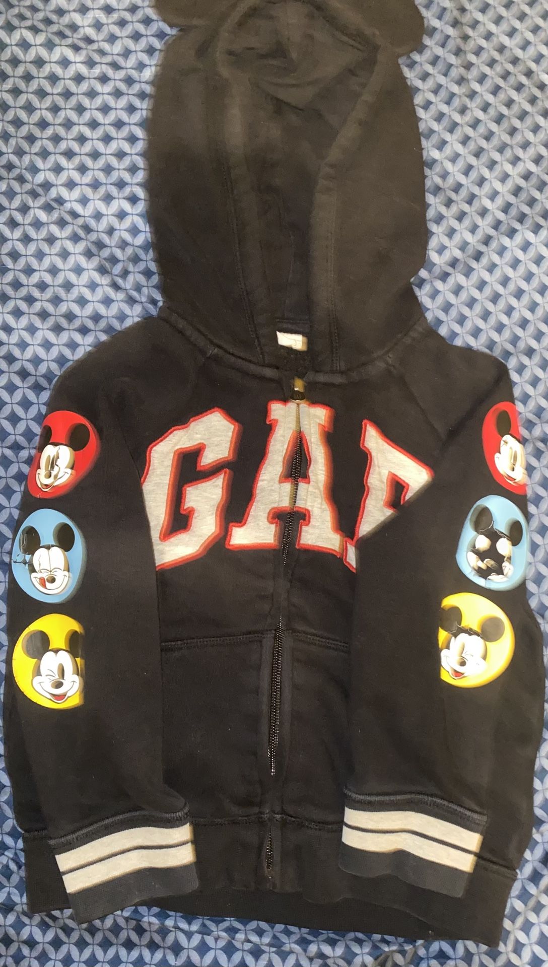 Gap Sweatshirt