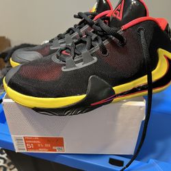 Freak 1 Basketball Shoes