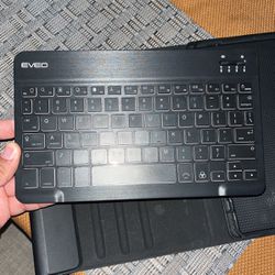 iPad Keyboard And Cover