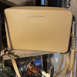 New Crossbody Michael Kors Brown $80