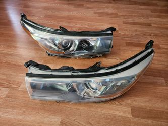2014 to 2016 Toyota Highlander OEM Headlights