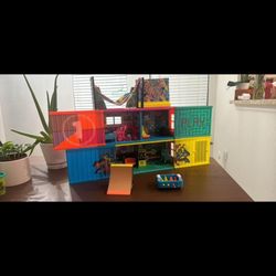 Lol Surprise ClubHouse