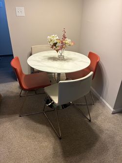 Kitchen/Dining Set